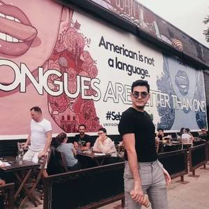 Meet your Posher, Jonathan